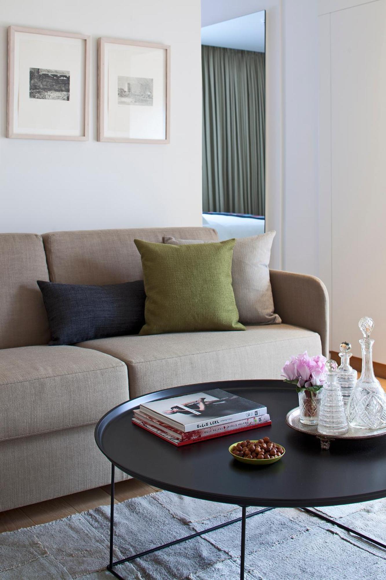 Hotel Mendeli Street By Prima - 18 Years